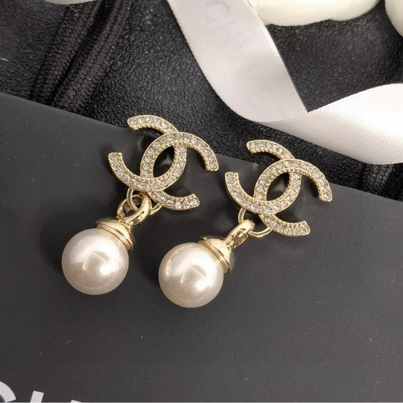 Chanel earrings - Picture 4 of 8